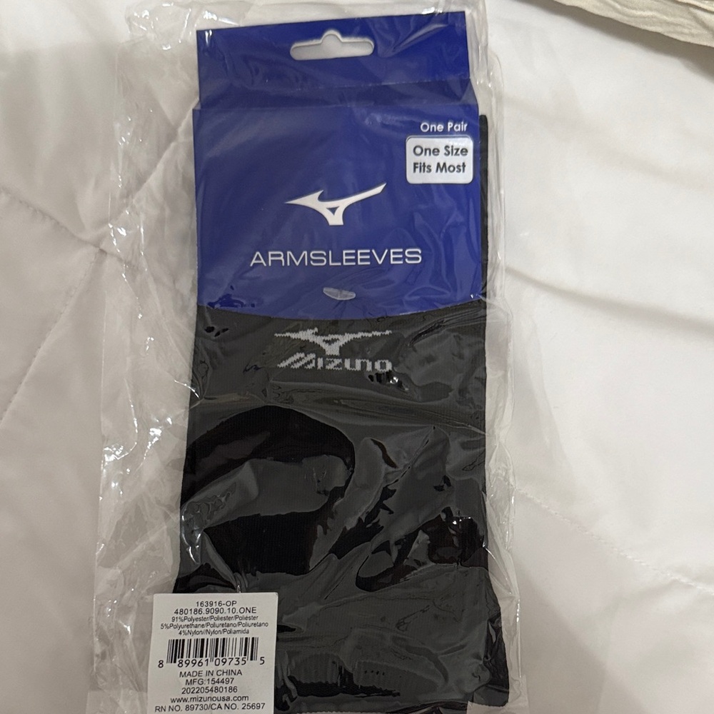 Mizuno Black Arm Sleeves_Volleyball